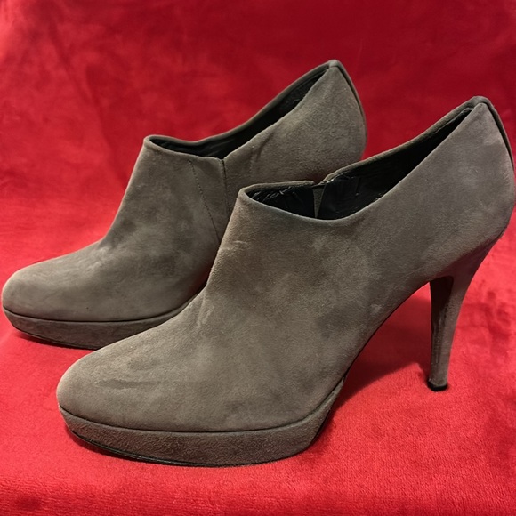 STUART WEITZMAN PLATFORM BOOTIES 8 - Picture 2 of 8